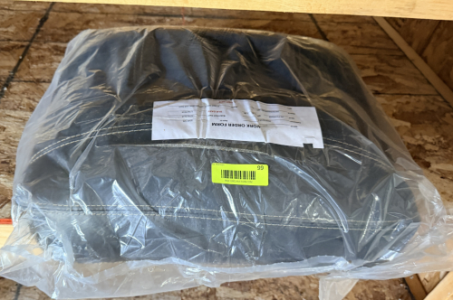 JIF BLACK CENTER CUSHION COVER AND FOAM FOR RV