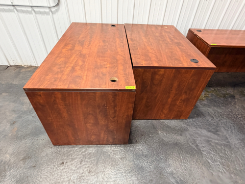 60" LAMINATE WOOD DESK W/ RETURN.