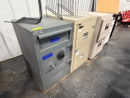 (2) FIRE PROOF FILE CABINETS AND (1) SAFE.