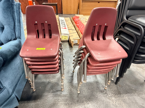 (12) MAROON PLASTIC CHILDREN'S STACK CHAIRS