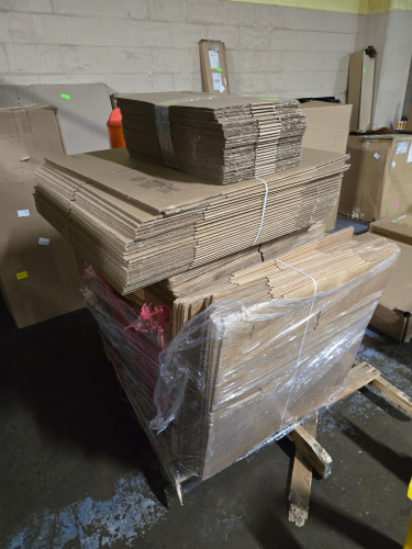 (1) PALLET OF APPROX (250) MOVING BOXES