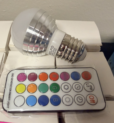 (12) LED RGB LIGHT BULBS W/ COLOR CHANGE REMOTE.