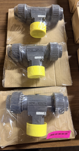 (3) BURKERT FLOW SENSOR FITTINGS / INSERTION SENSOR TEE ASSEMBLIES.