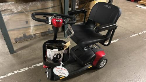 (1) PRIDE GO GO ELITE TRAVELER MOBILITY SCOOTER WITH CHARGER BATTERY