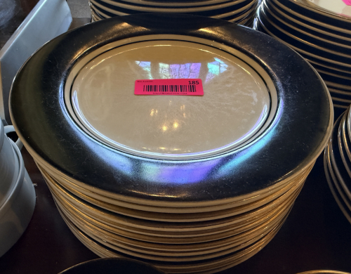 (12) 11" HOMER LAUGHLIN CHINA PLATES GLOSS BLACK RIM WITH IVORY CENTER.