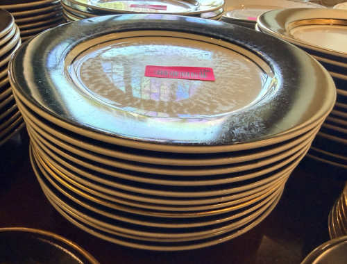 (12) 11" HOMER LAUGHLIN CHINA PLATES GLOSS BLACK RIM WITH IVORY CENTER.