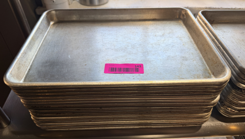 (12) QUARTER SIZE SIZE SHEET PANS