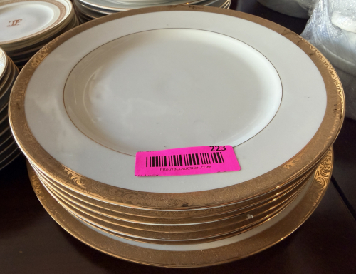 (6) 10" CHINA PLATES W/ GOLD TRIM