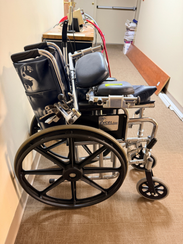 EXCEL 2000 WHEEL CHAIR