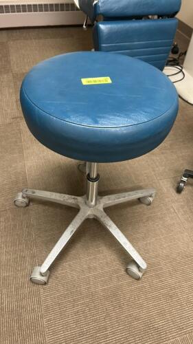 (1) BLUE ROLLING STOOL