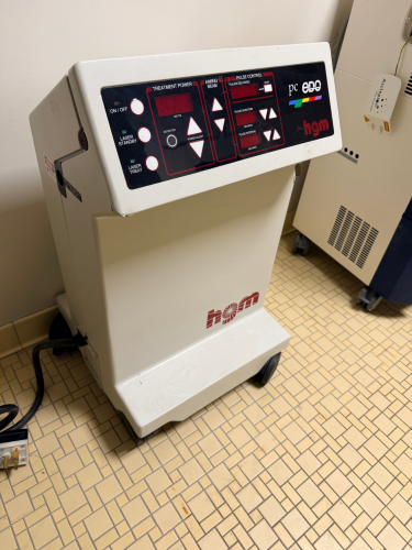 HGM &ldquo;PC EDO&rdquo; MEDICAL LASER THERAPY / SURGICAL LASER CONTROL CONSOLE ON ROLLING BASE.