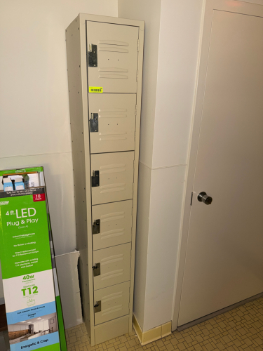 SINGLE TOWER METAL LOCKER