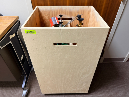 WOOD CRATE W/ (5) ASSORTED GAS CYLINDERS.