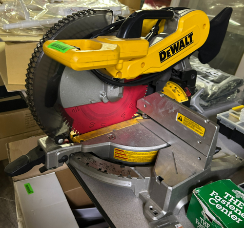 (1) DEWALT TABLE SAW
