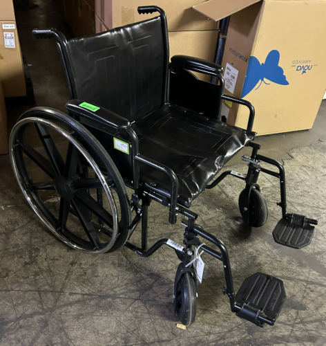(1) BLACK WHEEL CHAIR