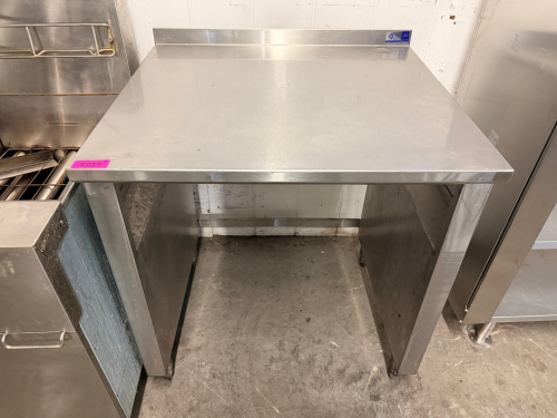 33" X 30" ALL STAINLESS COUNTER UNIT / TABLE.