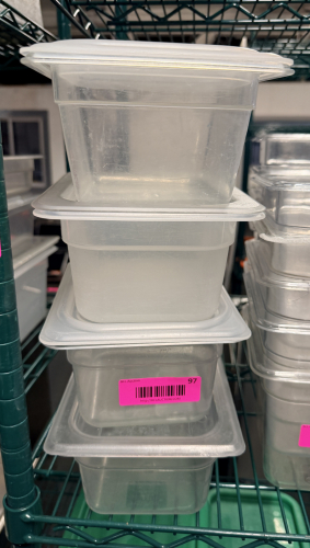 (4) 1/6 SIZE PLASTIC INSERTS W/ LIDS