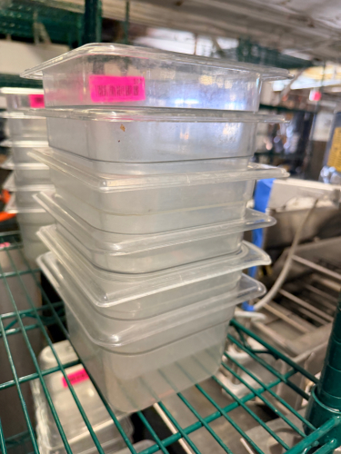 (6) 1/6 SIZE PLASTIC INSERTS - NO LIDS