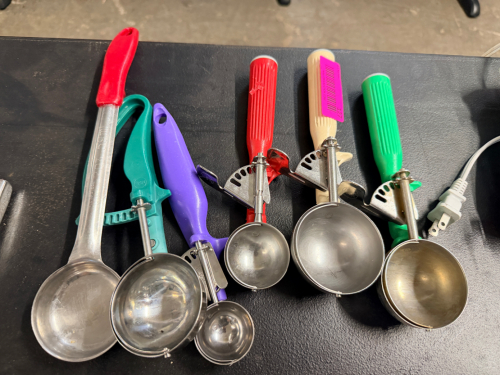 (6) ASSORTED STAINLESS SCOOPS