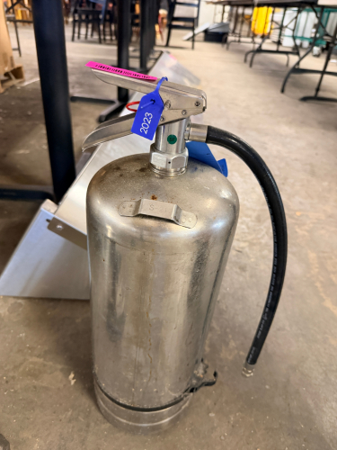 WET CHEMICAL FIRE EXTINGUISHER,
