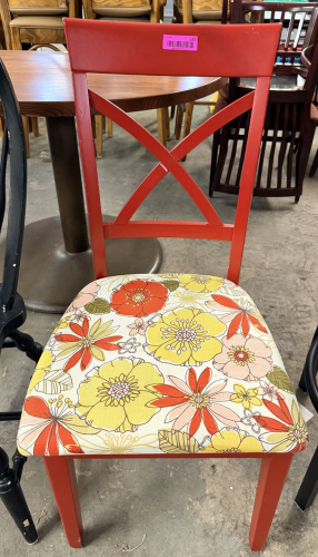 WOODEN CHAIR W/ UPHOLSTERED CUSHION