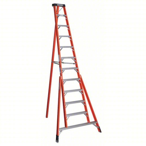 (1) TRIPOD STEP LADDER