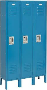 (1) SET OF PREMIUM LOCKERS