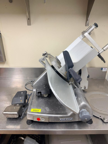 HOBART COMMERCIAL DELI SLICER.