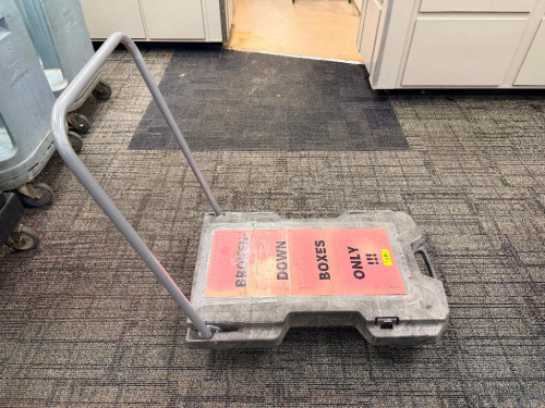 36" FOLDING PLASTIC WAREHOUSE CART.