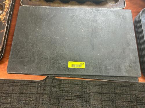 (4) CUTTING BOARDS