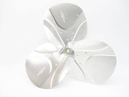 (1) PROPELLER FAN BLADE