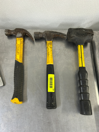 (2) HAMMERS AND (1) RUBBER MALLET