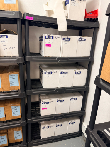 36" FIVE TIER PLASTIC SHELVING UNIT. ( CONTENTS ARE NOT INCLUDED )
