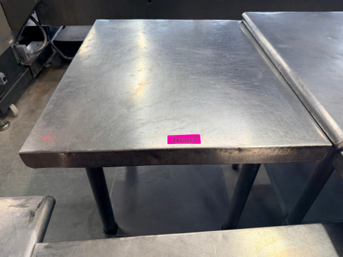 24" X 24" STAINLESS TABLE.