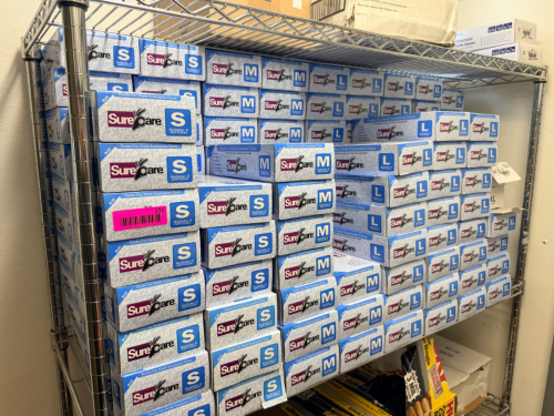 (1) LARGE LOT OF ASSORTED SIZED SURE CASE FOOD SAFE DISPOSABLE GLOVES.