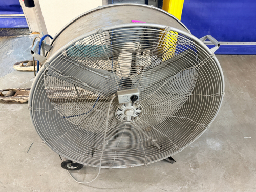 36" AIR MOVER.