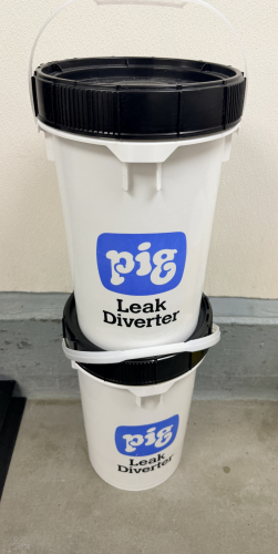 (2) PIG LEAK DIVERTER KITS.