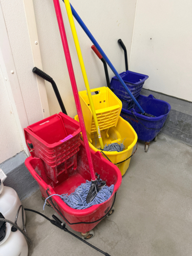 (3) PIECE MULTI COLOR MOP BUCKET AND WRINGER SETS FOR FOOD PRODUCTION AREAS.