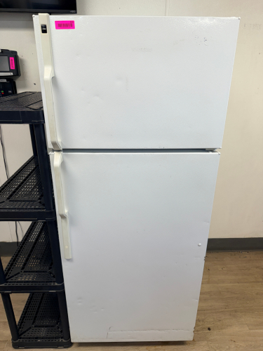 HOUSE HOLD REFRIGERATOR / FREEZER.