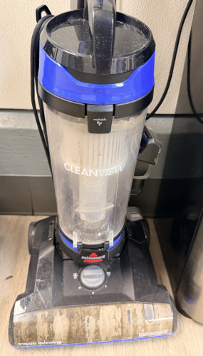 BISSELL CLEAN VIEW VACUUM CLEANER