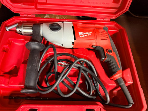 MILWAUKEE HAMMER DRILL.