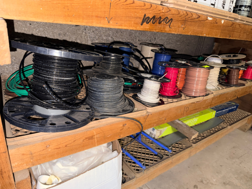 (1) LOT OF ASSORTED ELECTRICAL WIRING