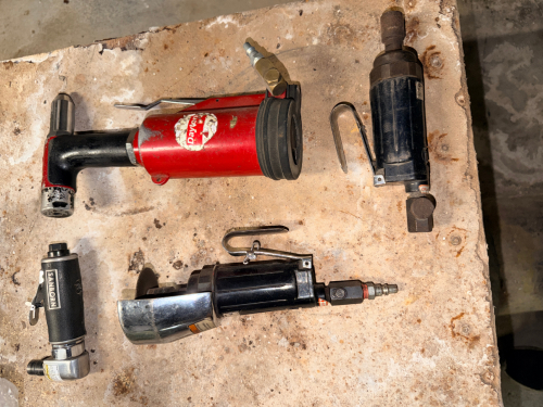 4" TABLE MOUNTED VICE AND ASSORTED HAND TOOLS