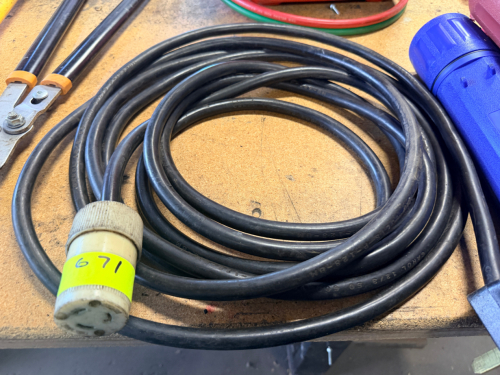 HEAVY DUTY ELECTRICAL EXTENSION CORD / CABLE.