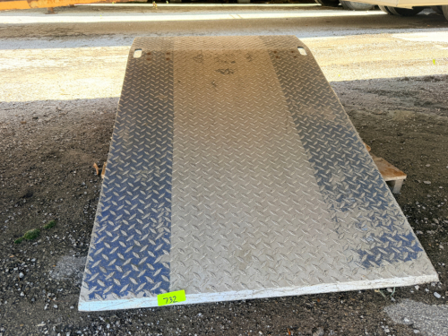 36"X 60" METAL DOCK PLATE.