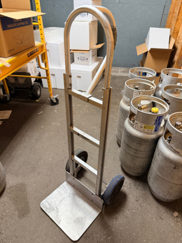 HEAVY DUTY ALUMINUM HAND TRUCK