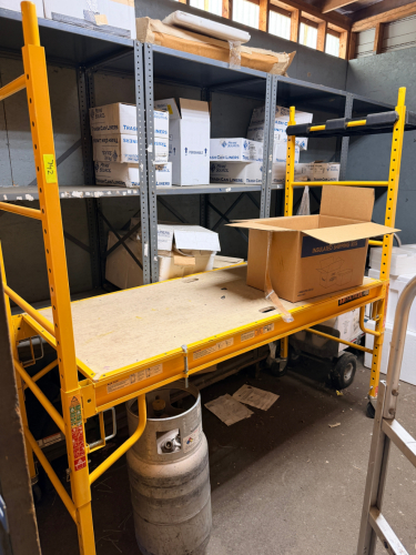 METALTECH 72" LIGHT DUTY BAKERS SCAFFOLDING SET.