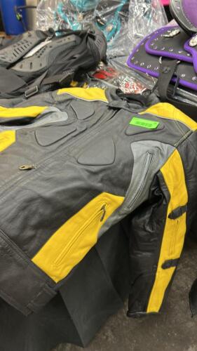 (1) YELLOW MOTORCYCLE JACKET