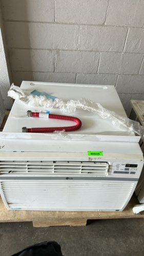 (1) LG WINDOW AC UNIT