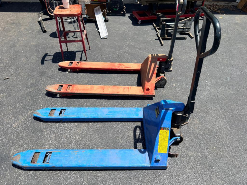 2 TON CAPACITY PALLET JACK - BLUE